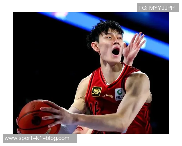 曾凡博未能上场引发热议教练与队友各有隐忧与考量