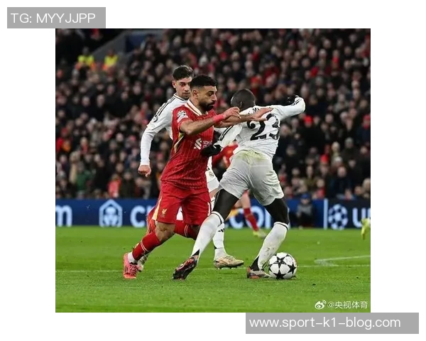 内维尔直言利物浦实力下滑认为球队正经历艰难时期